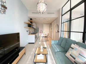 MARCO POLO - Stylish Apt with Skyline views, Great Amenties